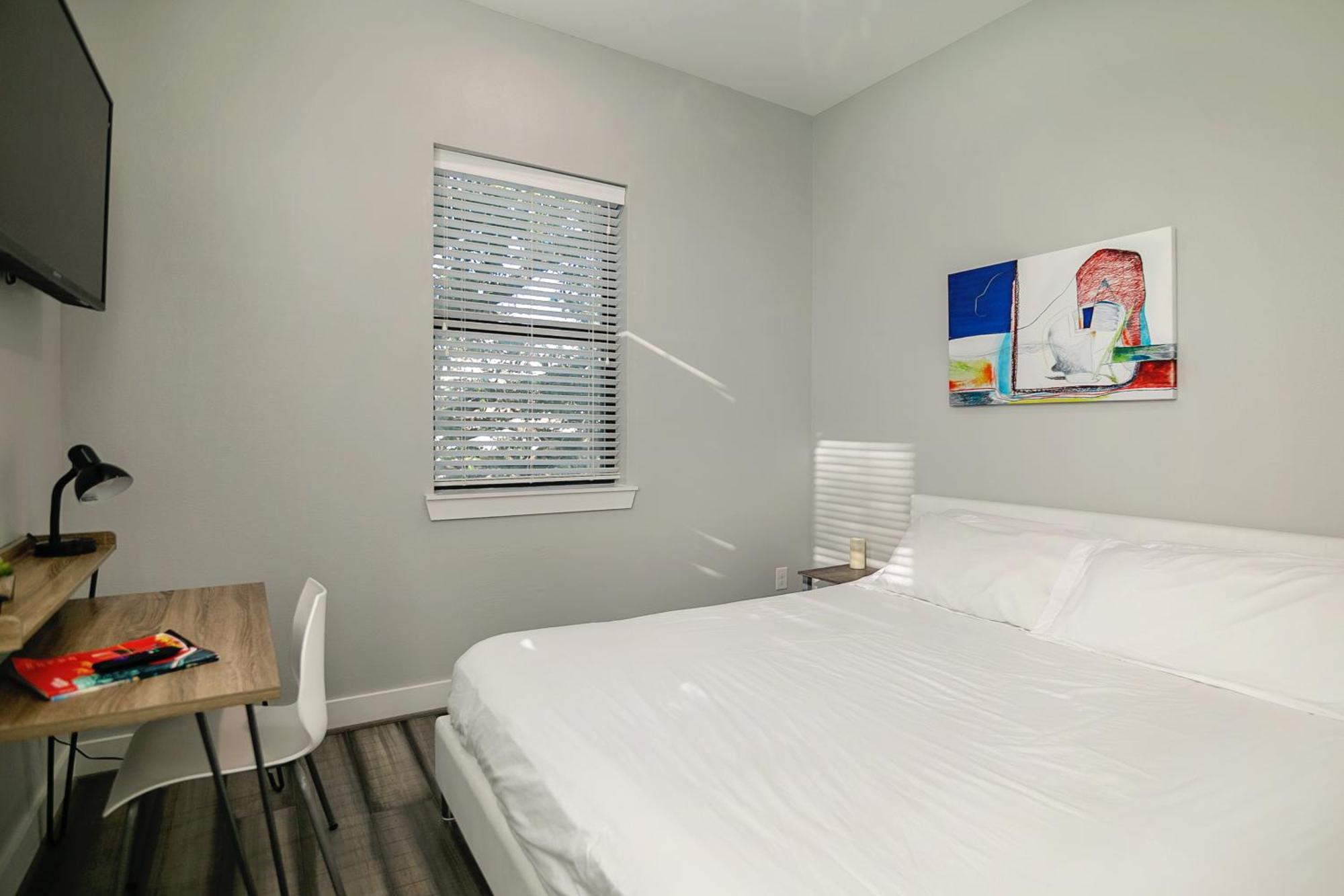 Montrose Guesthouse Suites By Dunyha Houston Buitenkant foto
