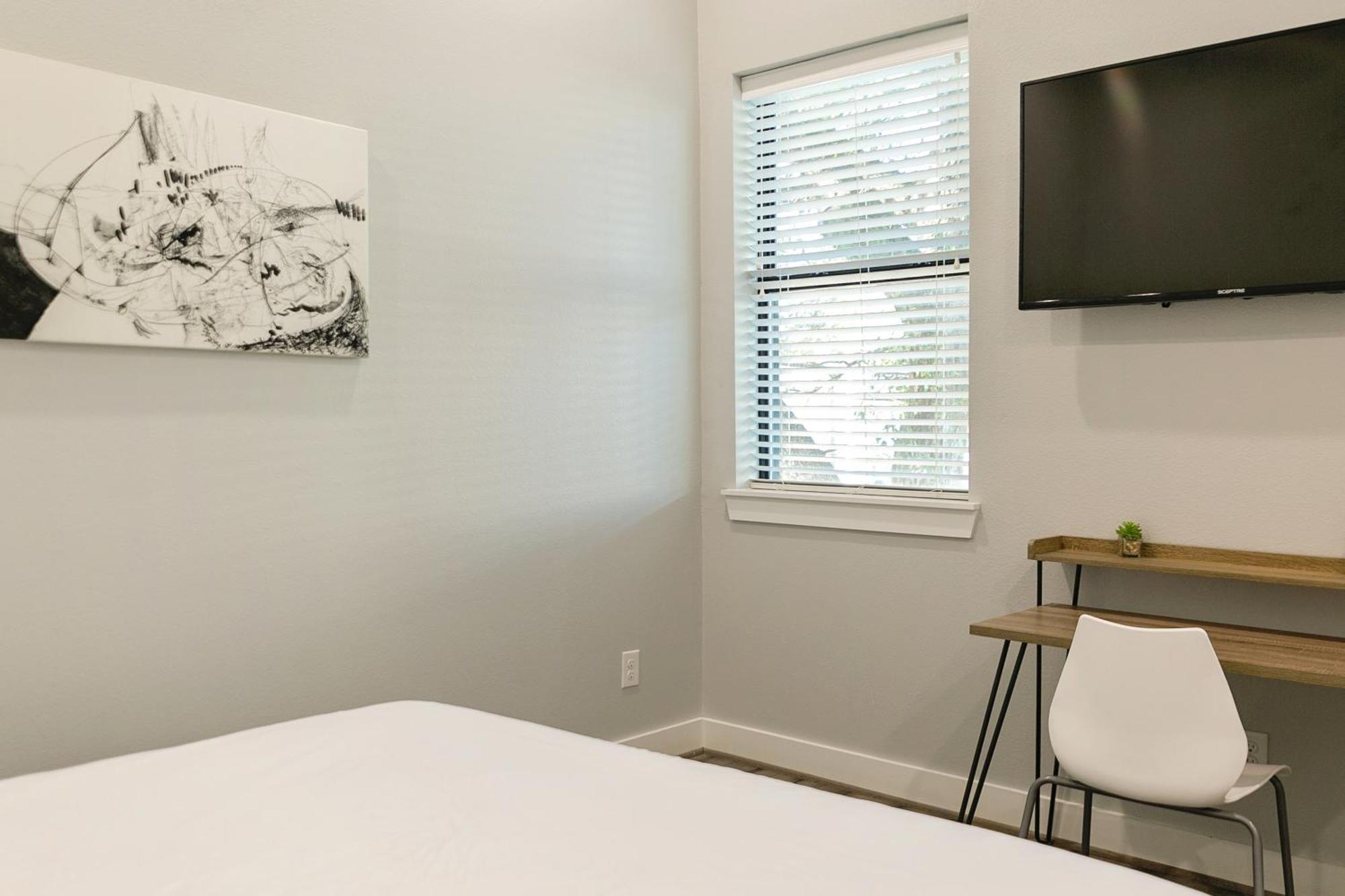 Montrose Guesthouse Suites By Dunyha Houston Buitenkant foto