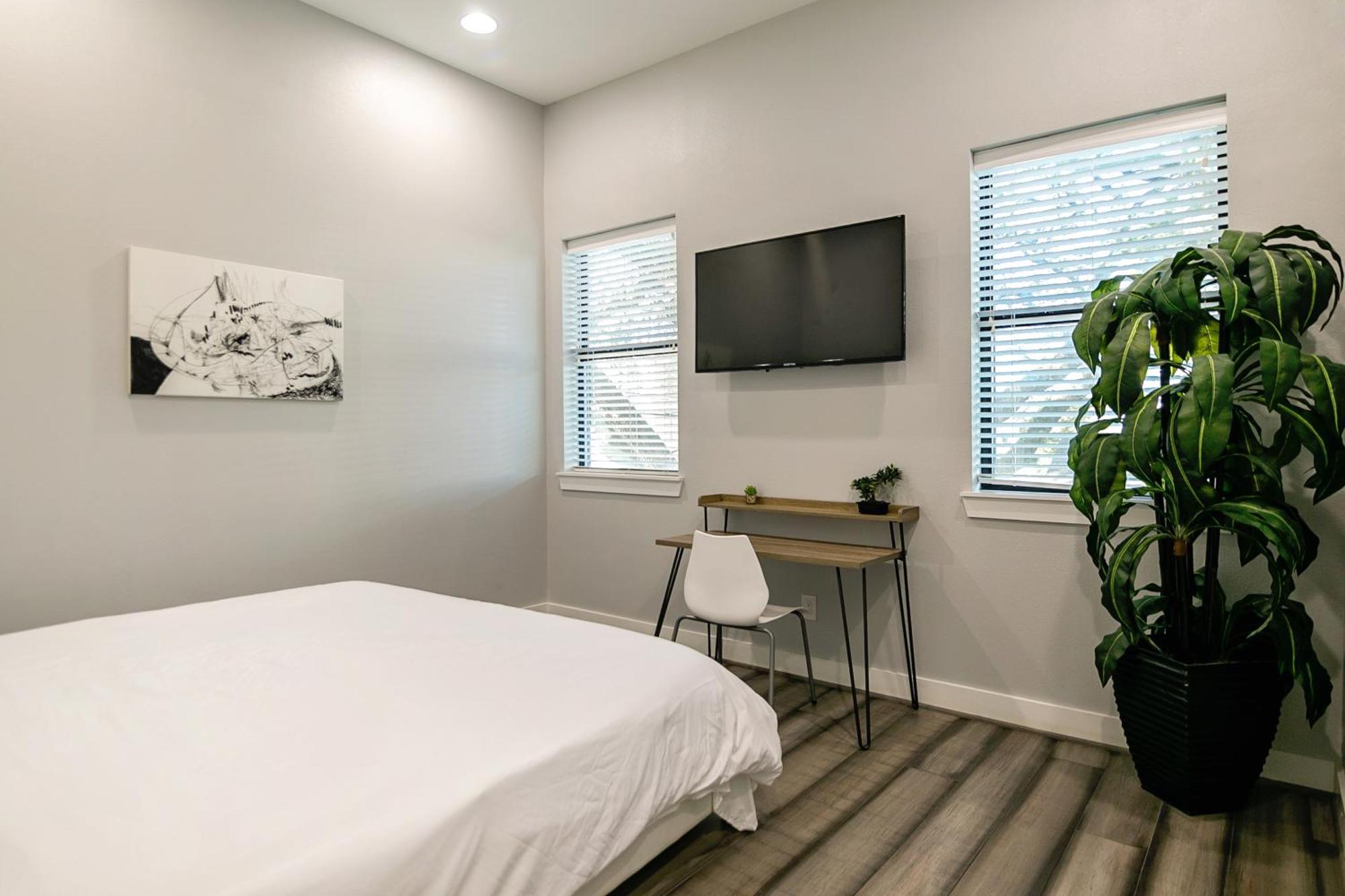 Montrose Guesthouse Suites By Dunyha Houston Buitenkant foto
